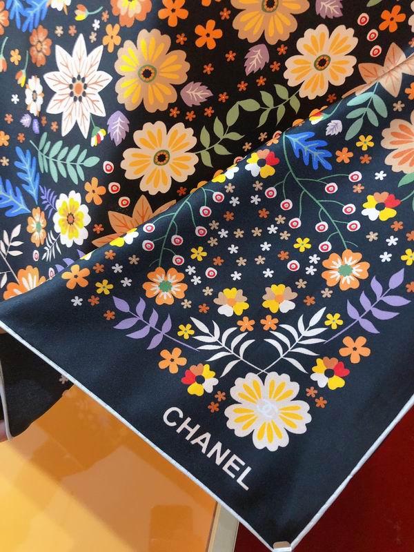Chanel  silk scarf 90X90cm E03 (12)